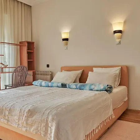 Hidden Gem Bed & Breakfast *