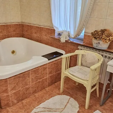 Hidden Gem Bed & Breakfast